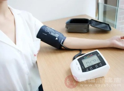 血压长期异常(过高或过低)可能影响心、脑、肾等重要器官的血液供应 血压长期异常(过高或过低)可能影响心、脑、肾等重要器官的血液供应